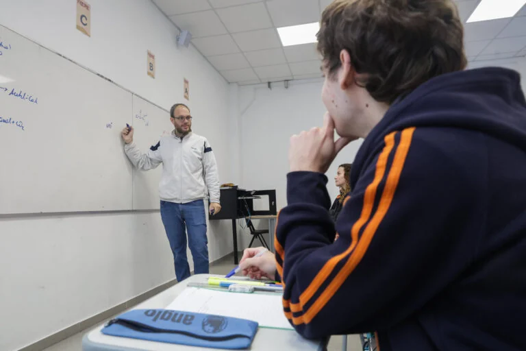Aula de música com as crianças